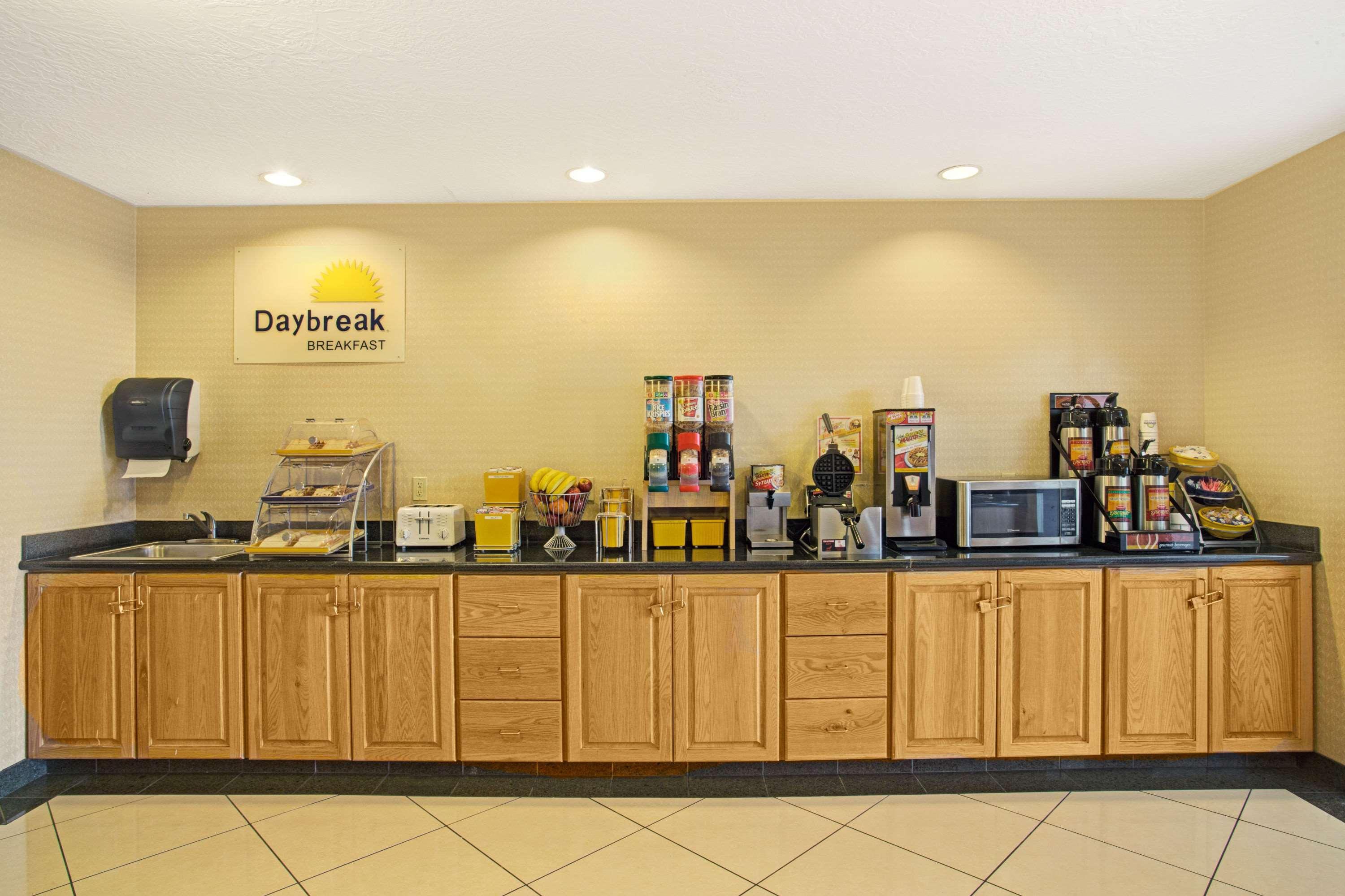 Days Inn By Wyndham Brigham City Extérieur photo
